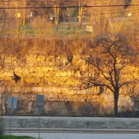 Your Oasis In Niagara Falls Canada Extérieur photo