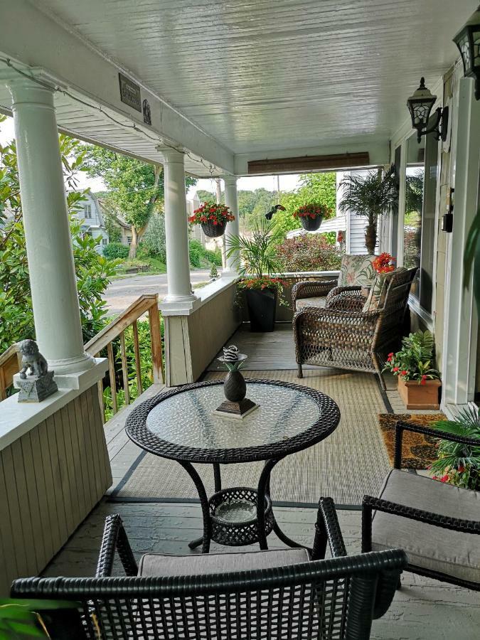 Your Oasis In Niagara Falls Canada Extérieur photo