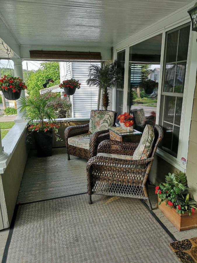 Your Oasis In Niagara Falls Canada Extérieur photo